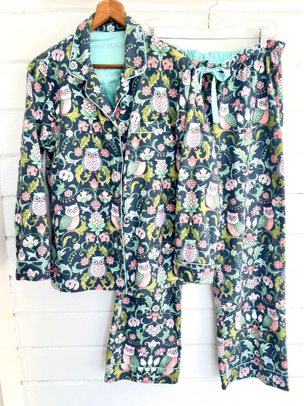 NICK & NORA Flannel Pajama Set in Blue/Green Owl Print - M